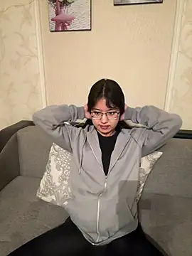 Z Milll online show from April 2026 04:27:02 PM