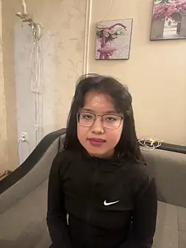 Z Milll online show from April 2026 07:07:02 PM