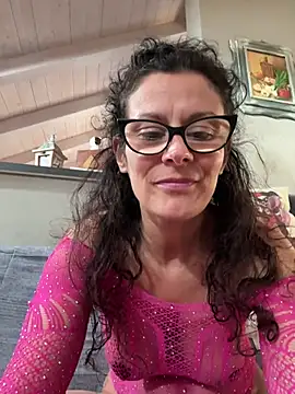 Snapshot of antonella_524 chatting on May 2026 05:20:02 PM antonella 524 online show from May 2026 05:20:02 PM