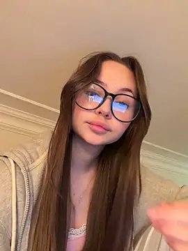 NIKAGPT online show from April 2026 08:17:01 PM