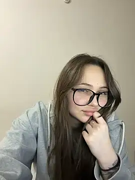 NIKAGPT online show from April 2026 08:59:01 PM