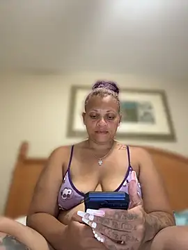 Snapshot of SHY_QUINN chatting on May 2026 02:34:01 PM SHY QUINN online show from May 2026 02:34:01 PM