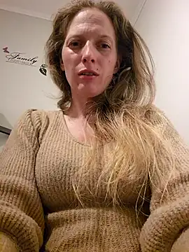 BlondeXtar online show from April 2026 08:59:01 PM