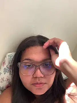 viviboraaaa online show from April 2026 02:47:02 PM