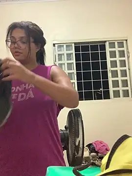 viviboraaaa online show from April 2026 11:40:02 PM