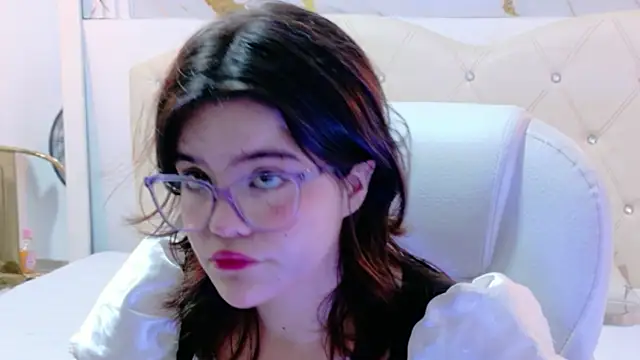 Alexa Missfortune online show from April 2026 07:48:02 PM