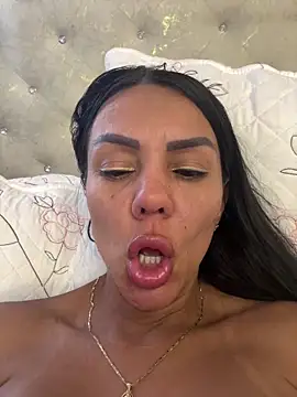 SofiParma online show from April 2026 07:20:01 PM