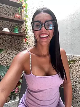 SofiParma online show from May 2026 07:11:01 PM