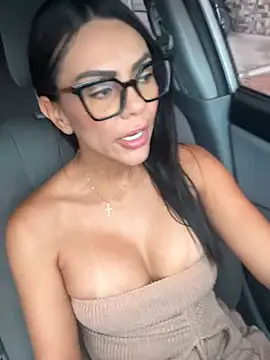 SofiParma online show from May 2026 07:45:01 PM