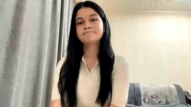 BellaLuxury online show from April 2026 03:27:01 PM