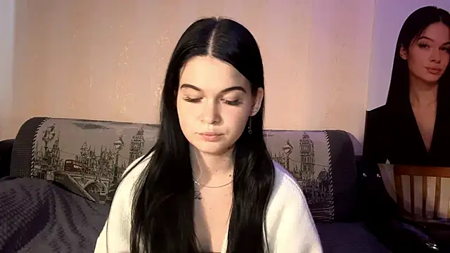 BellaLuxury online show from April 2026 03:02:01 PM