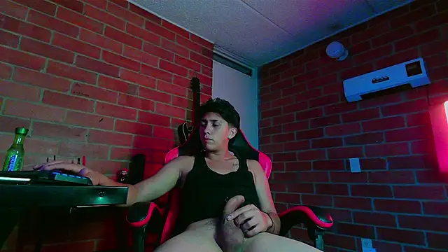 ethann2  online show from June 2026 06:57:01 AM