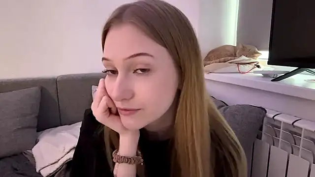 KatrineDrea online show from April 2026 03:36:01 PM