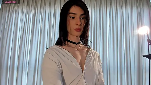 einyel  online show from April 2026 08:40:02 PM