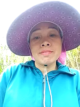 Snapshot of Vily-lonely chatting on April 2026 10:19:01 AM Vily-lonely online show from April 2026 10:19:01 AM