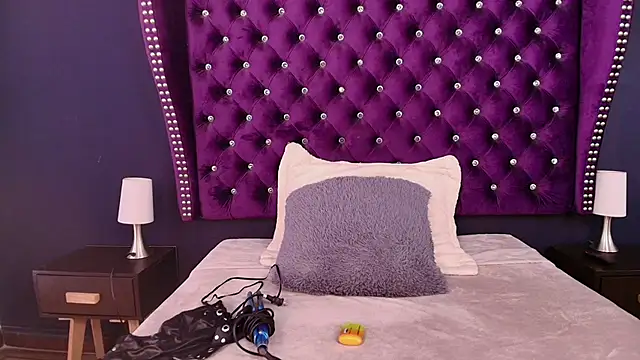 MistressNyx  online show from April 2026 05:08:02 PM