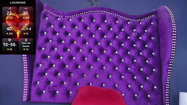 Snapshot of MistressNyx_ chatting on April 2026 01:35:02 PM MistressNyx online show from April 2026 01:35:02 PM