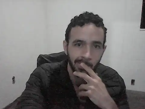 Snapshot of NoxxVx chatting on May 2026 02:12:02 AM NoxxVx online show from May 2026 02:12:02 AM