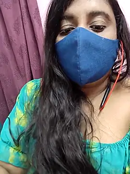Tami-sonia online show from May 2026 06:11:02 PM