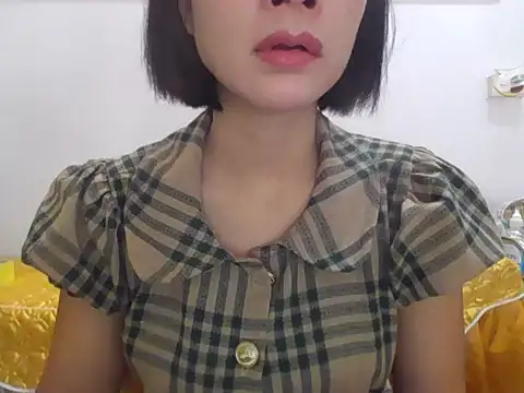 Lyna 2k online show from April 2026 08:42:01 AM