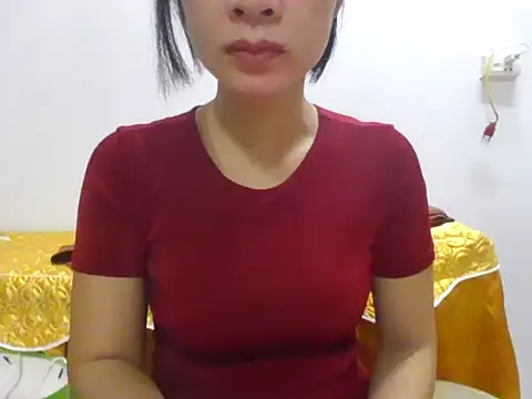 Lyna 2k online show from April 2026 07:43:02 AM