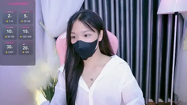 Lu Ly22 online show from May 2026 03:28:01 AM