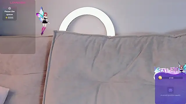 Roxy Moor online show from May 2026 09:36:02 AM