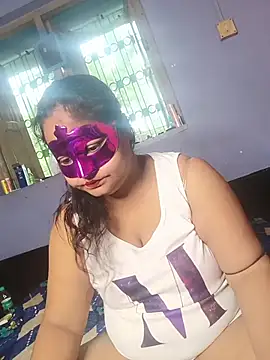 Naina1994 online show from July 2026 07:08:02 AM