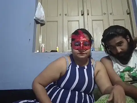 Naina1994 online show from May 2026 04:10:01 PM