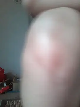 Snapshot of -Bianmi- chatting on April 2026 12:48:01 AM -Bianmi- online show from April 2026 12:48:01 AM