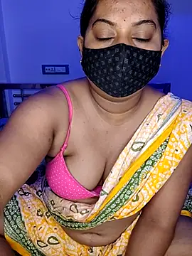 CamGirl Neha online show from May 2026 06:00:02 PM