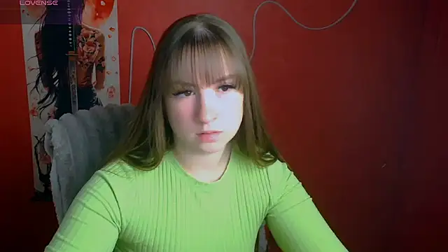 Snapshot of Tiffani_Angel chatting on May 2026 05:34:02 AM Tiffani Angel online show from May 2026 05:34:02 AM