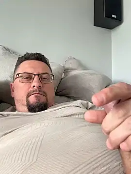 19cmSlave online show from March 2026 11:33:02 AM