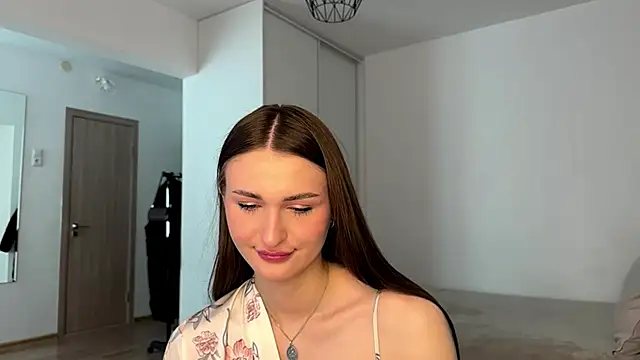 HallieHollo online show from May 2026 11:37:02 AM