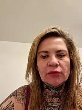 ellarealbrazilian online show from March 2026 08:33:01 PM