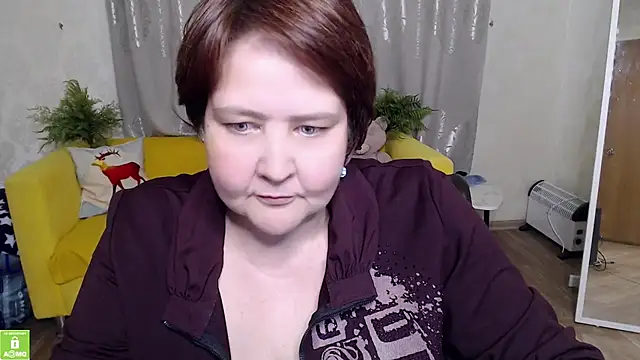 QUEEN02030 online show from May 2026 01:15:01 PM