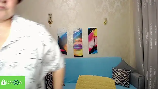 QUEEN02030 online show from April 2026 03:02:01 PM