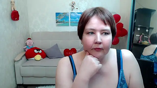 QUEEN02030 online show from April 2026 09:48:01 AM