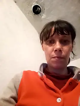 VikaBakerX online show from April 2026 04:13:01 PM