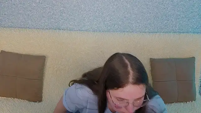 SofiDreamm online show from April 2026 02:32:02 PM