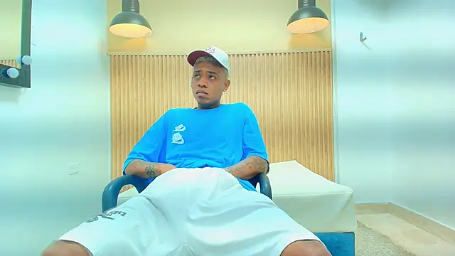 LUCA TURNER online show from April 2026 12:28:01 PM