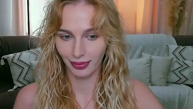 blonde  flirt online show from April 2026 11:46:02 AM