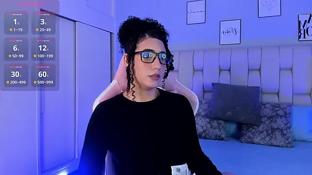 Odett Khastoff online show from April 2026 05:15:01 AM