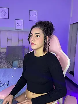 Odett Khastoff online show from April 2026 07:45:01 AM