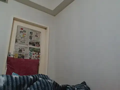 Snapshot of Kinkydarkberry chatting on April 2026 03:32:01 AM Kinkydarkberry online show from April 2026 03:32:01 AM