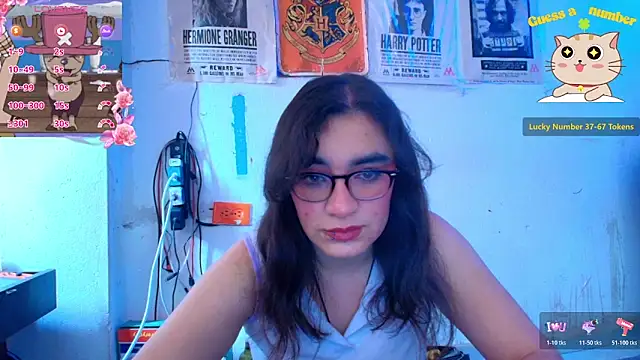 Ellaa honey online show from May 2026 02:07:01 PM