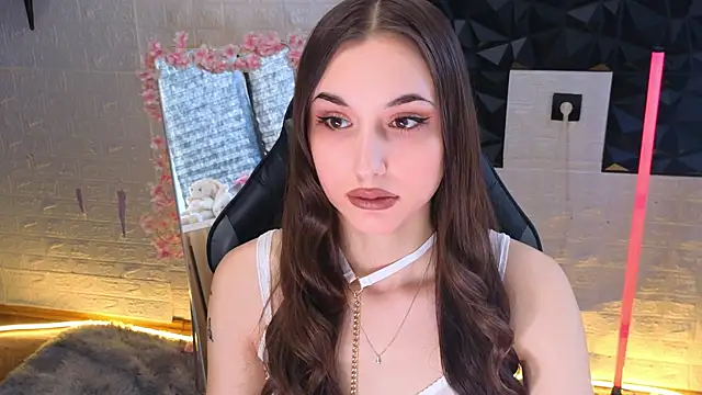 Snapshot of belle_cute chatting on May 2026 02:03:01 AM belle cute online show from May 2026 02:03:01 AM