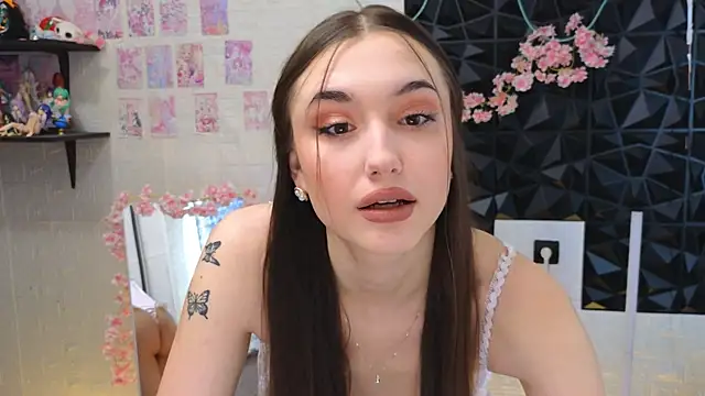 belle cute online show from April 2026 02:13:02 AM