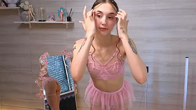 belle cute online show from June 2026 03:12:02 AM