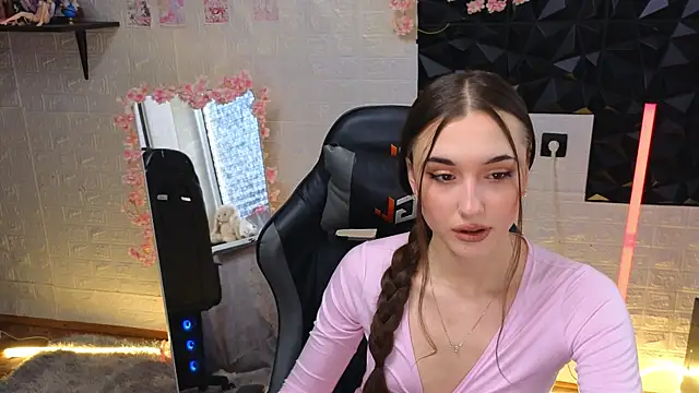 belle cute online show from April 2026 01:51:01 AM